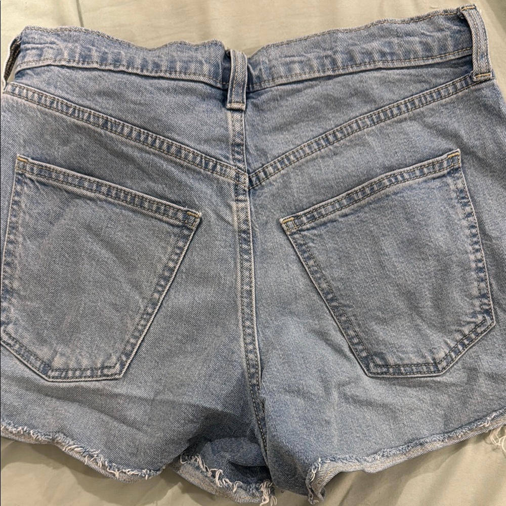 Universal Thread Blue Jean Shorts Distressed Mid-Rise - Picture 3 of 3